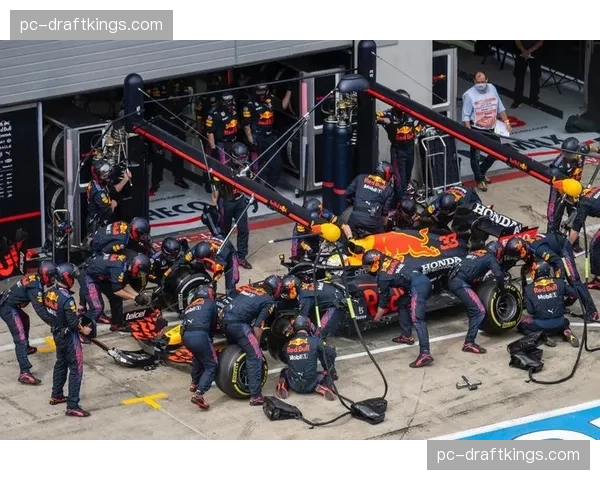 奥地利Red Bull城市坯房BMX表演圆满结束，观众反响热烈